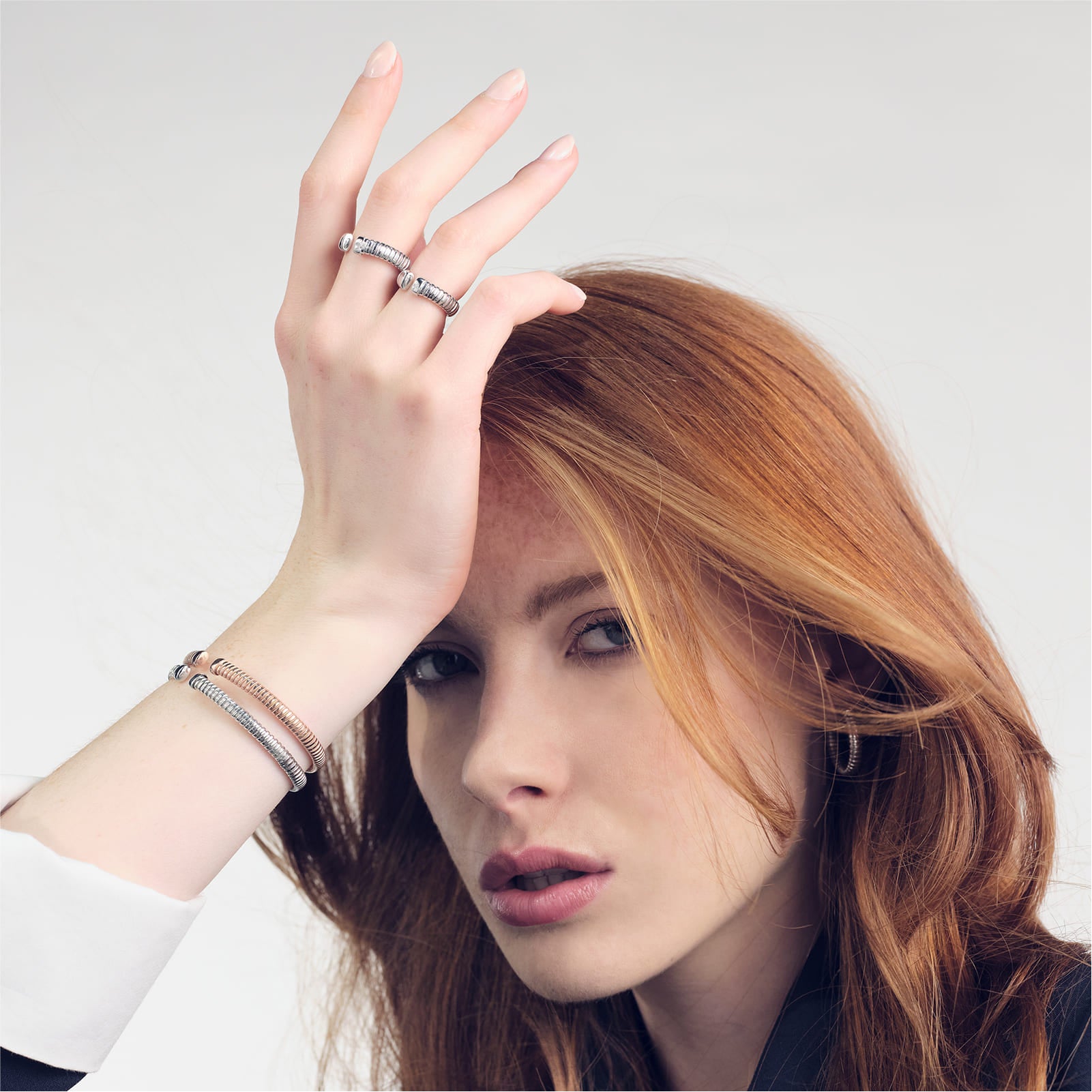 Bracciale rigido tubogas Unoaerre in argento rodiato REGOLABILE