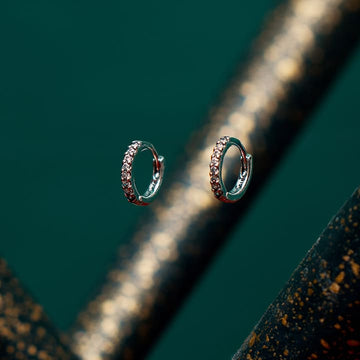 Orecchini Cerchi Piccoli Pavè color argento