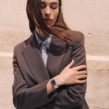 Orologio Tissot Classic Contemporary da donna con quadrante blu