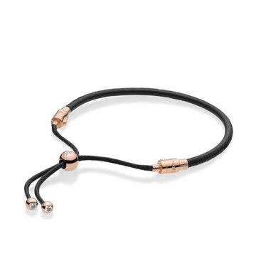Bracciale Pandora Moments in pelle con chiusura regolabile 588059CBK-1