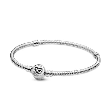 Bracciale Pandora Moments con maglia snake e chiusura con cuore e simbolo dell’infinito 599365C00-1