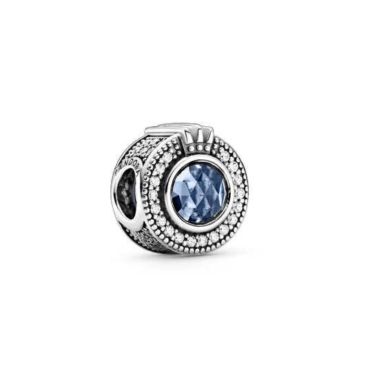 Charm blu con O coronata scintillante 799058C01-1
