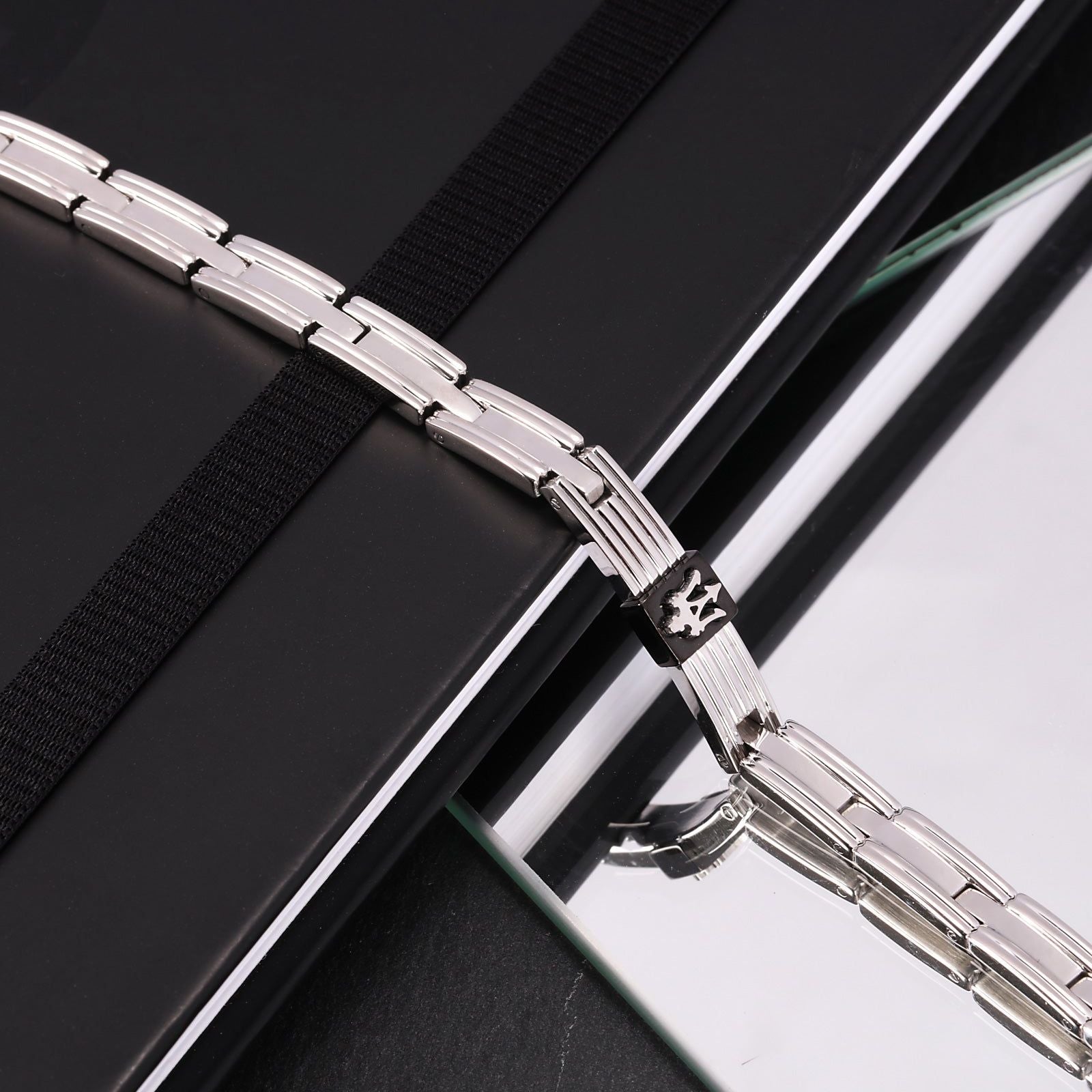 Bracciale Maserati da uomo JM420ATK04-3