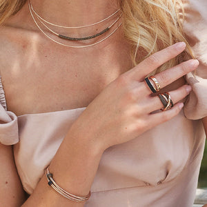 Collana Pesavento DNA da donna